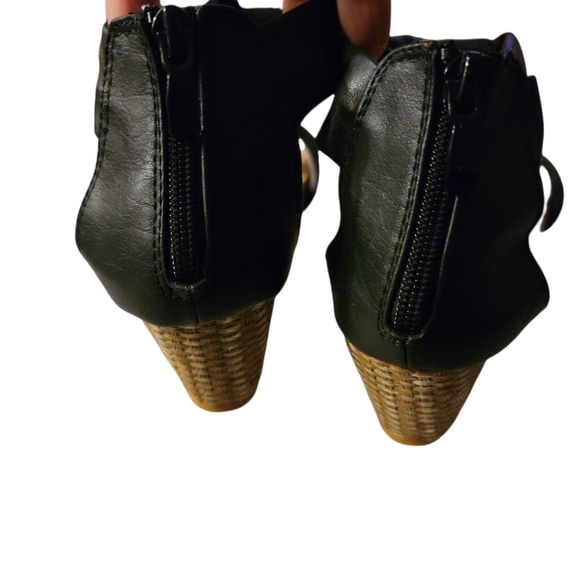 Forever boho Jojo-26 Wedges Sandals Open Toe T-Strap Ankle Strap woman's size 7 - Picture 4 of 6